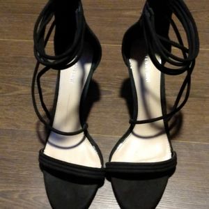 Gianni Bini black heels size 10